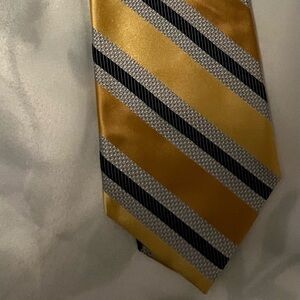Saddlebred XL Silk Neck Tie Multi Color Yellow, Gray, Black